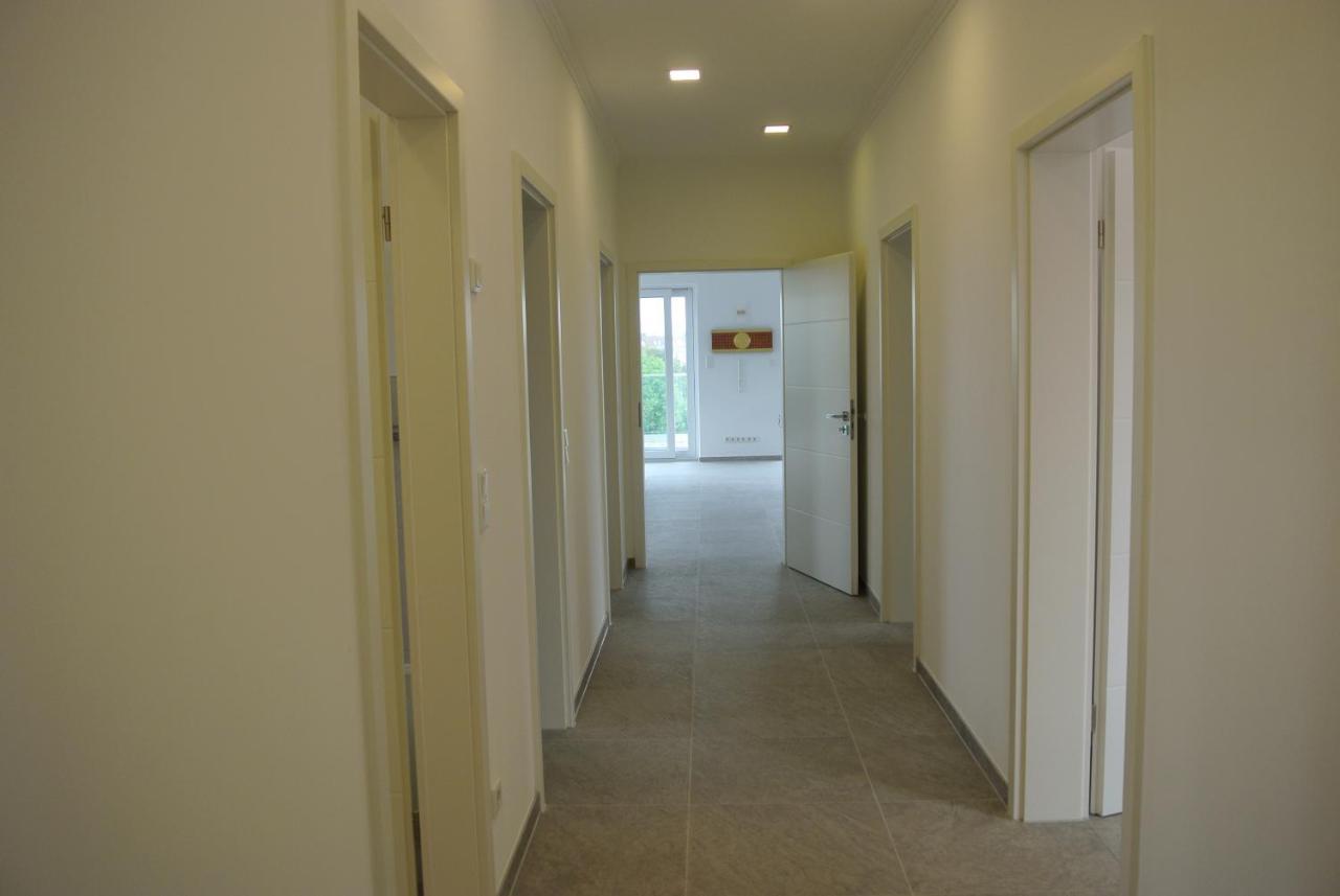 Penthousewohnung Метман Екстериор снимка